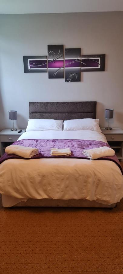 The Dog Inn Old Sodbury Экстерьер фото